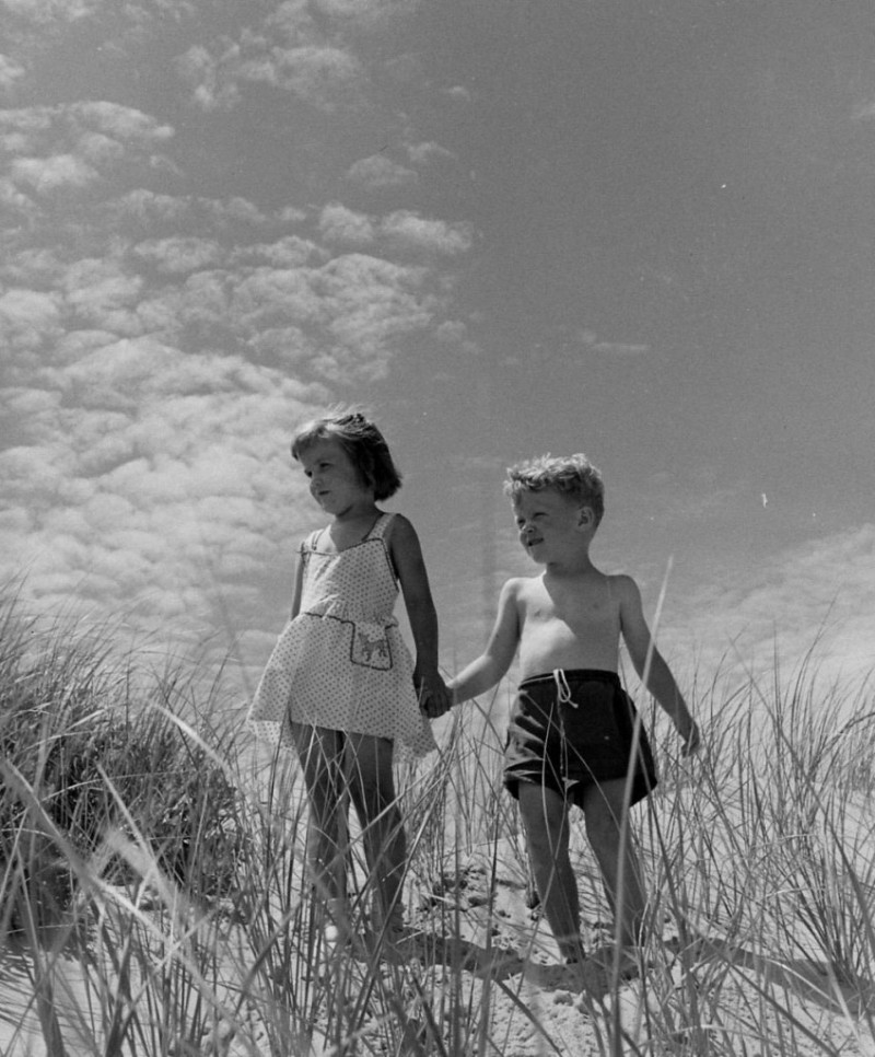 TWO-KIDS-FROM-NANTUCKET1-848x1024